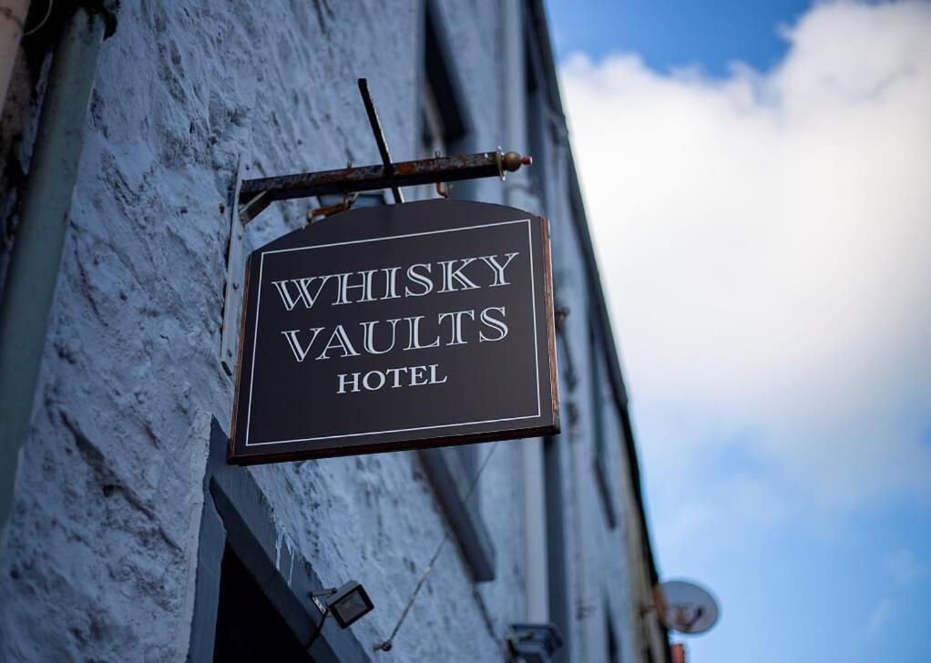 The Whisky Vaults 호텔 오반 외부 사진